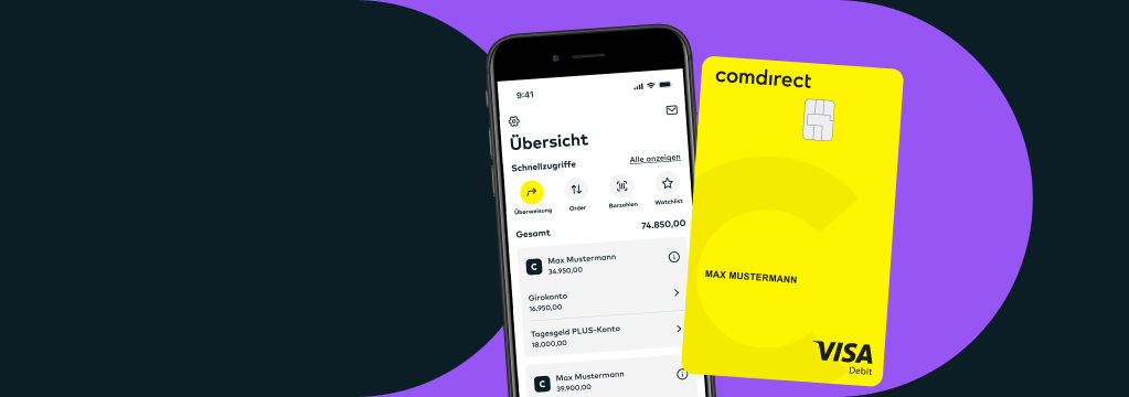 Ein Handyscreen der Startseite der comdirect App und rechts daneben die gelbe Visa-Debitkarte auf dunklem Hintergrund.